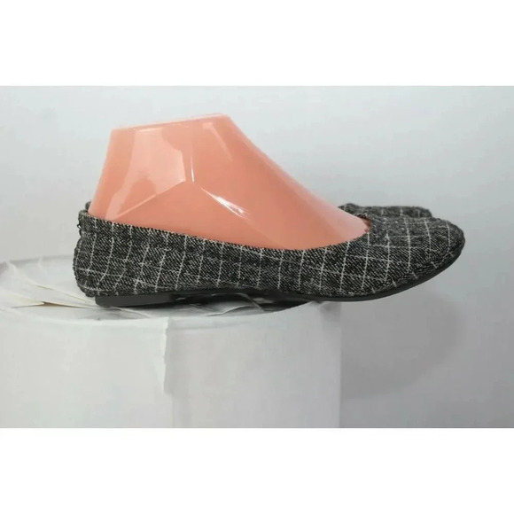 ladies LUCKY BRAND Flats size 5.5 - Picture 2 of 9